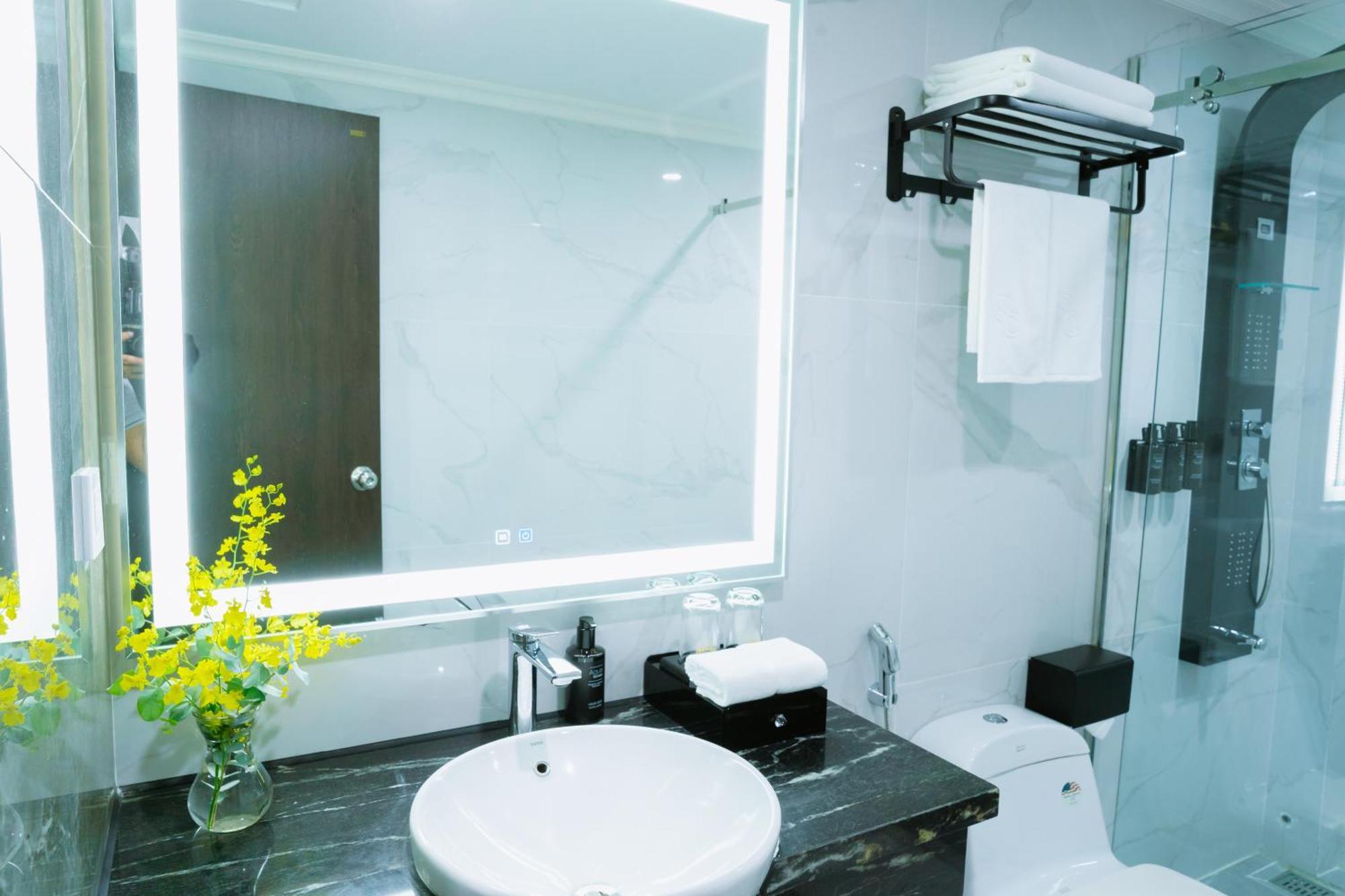Sc Luxury Hotel Ha Long Zewnętrze zdjęcie